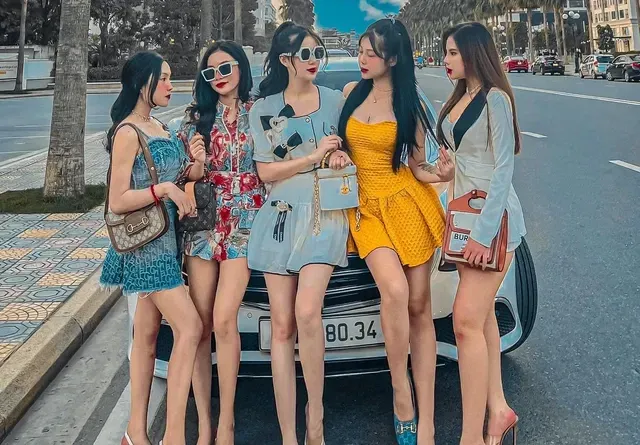 ảnh gái phố 4