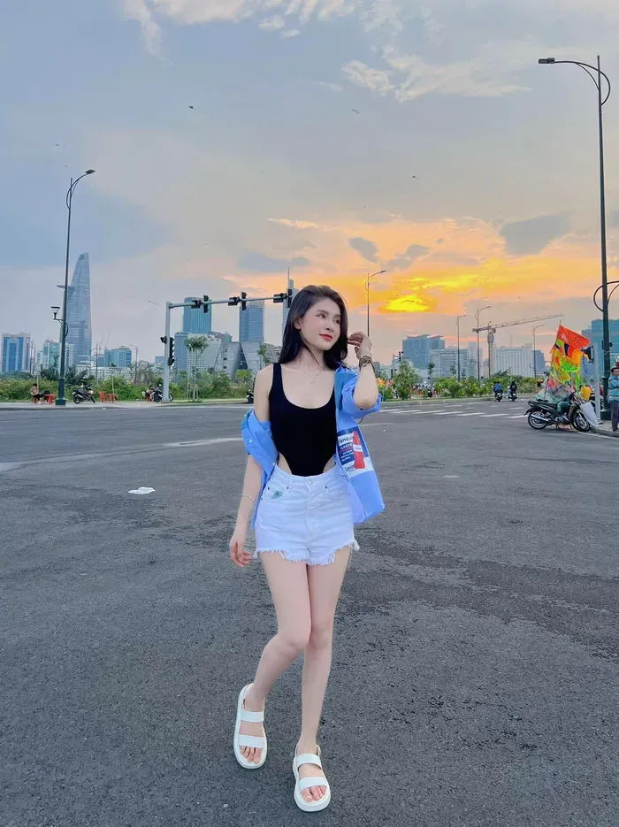 ảnh gái phố 16
