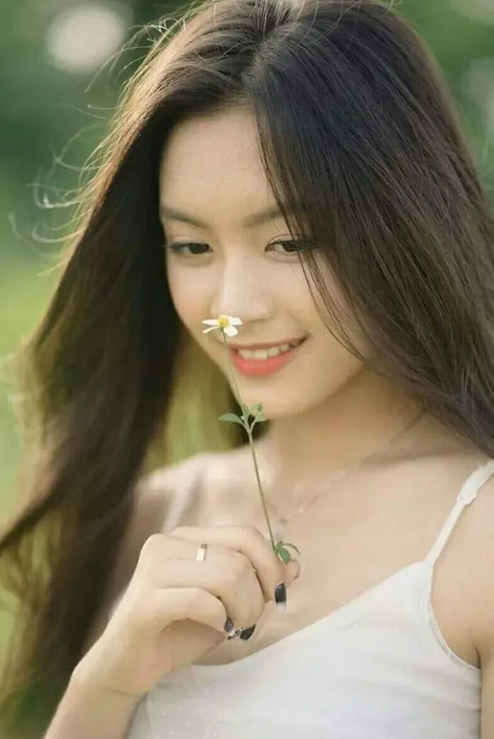 gái xinh cười 25