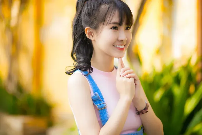 gái xinh cười 32