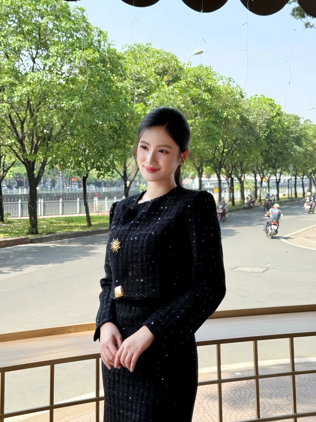 Bất ngờ với độ trẻ trung khi biết Huỳnh Trần Ý Nhi năm sinh 2002