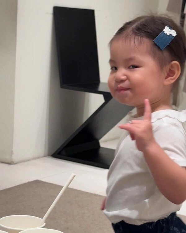 Bắt trend cực nhanh với những chiếc hot meme Pam đang viral