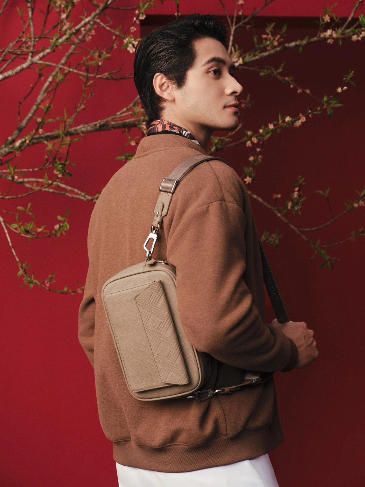 Nam vương Phạm Tuấn Ngọc - Gương mặt vàng trong làng mẫu nam Việt